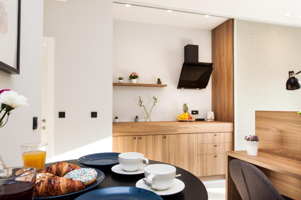 Rooms And Apartments Glossy Zagreb Extérieur photo