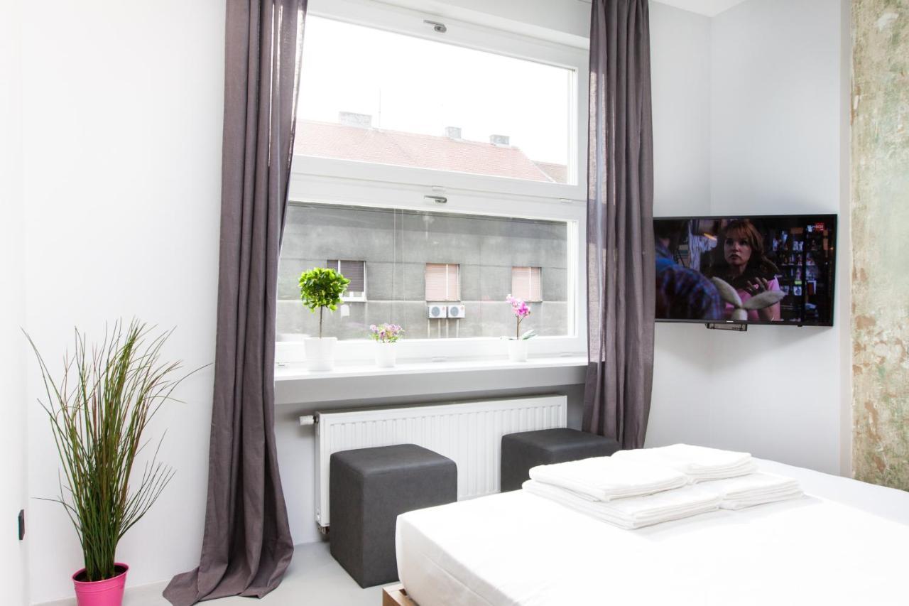Rooms And Apartments Glossy Zagreb Extérieur photo