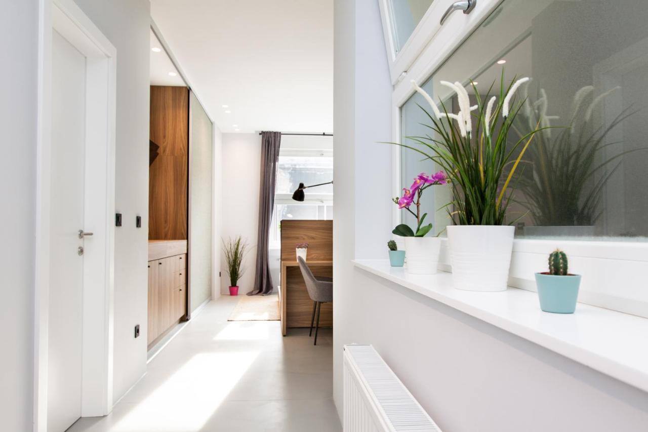Rooms And Apartments Glossy Zagreb Extérieur photo