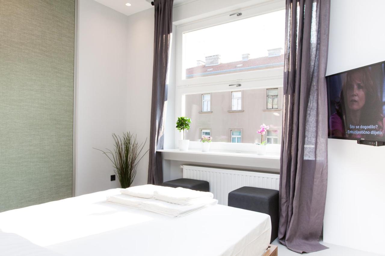 Rooms And Apartments Glossy Zagreb Extérieur photo