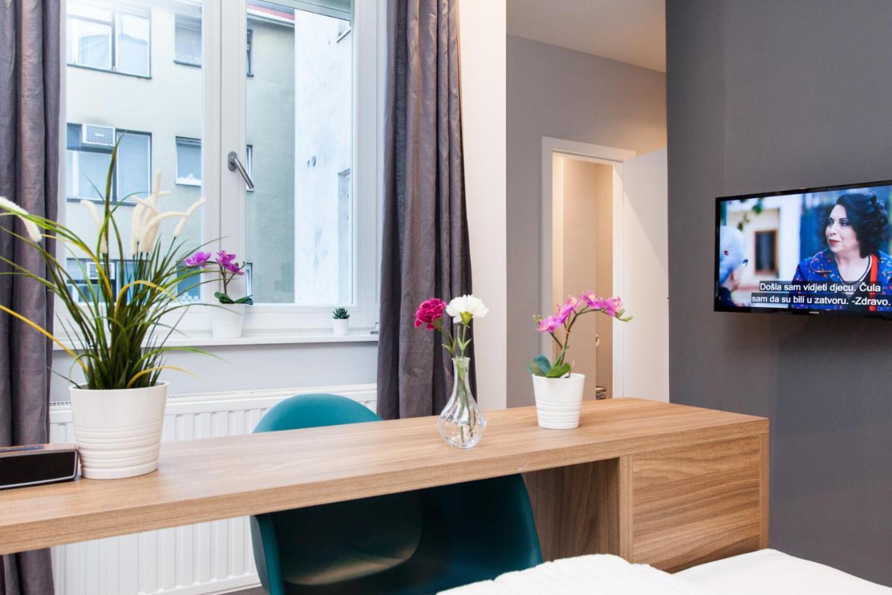 Rooms And Apartments Glossy Zagreb Extérieur photo