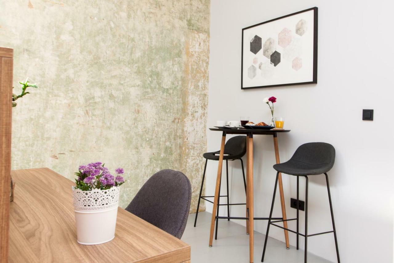Rooms And Apartments Glossy Zagreb Extérieur photo